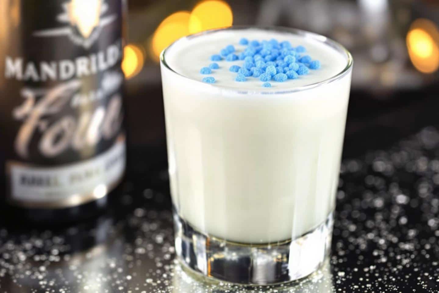 Un jour, un cocktail : Pôle Nord onctueux, la douceur menthe-vanille et ses perles polaires pour un apéritif de l’avent éclatant